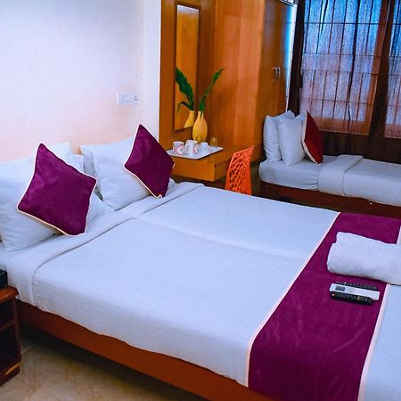 Naksha Tree Hotels Kishore Inn - Koyambedu Madras Buitenkant foto